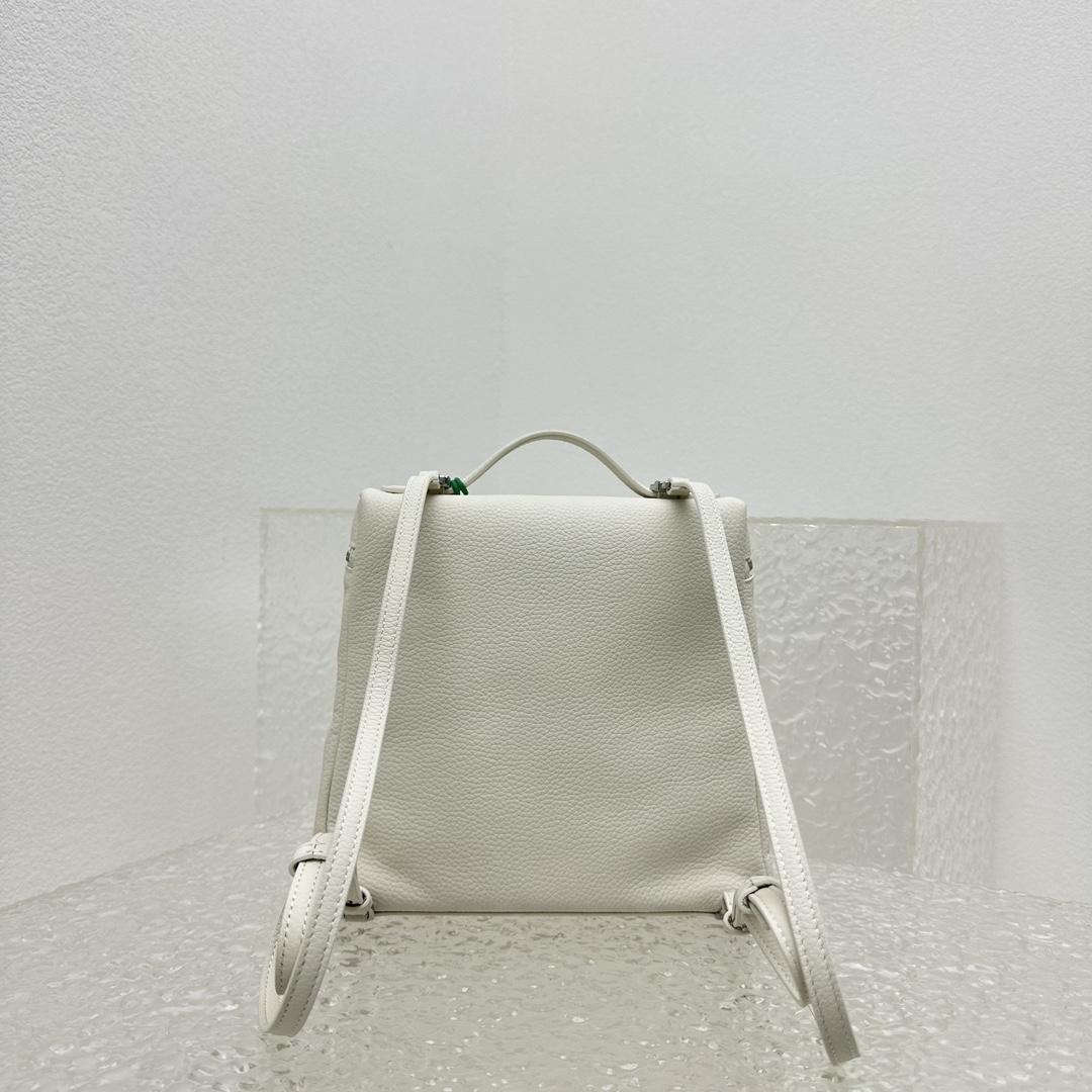 Loro Piana Extra Pocket Backpack L23.5   (23×8×22cm) - DopestKickz