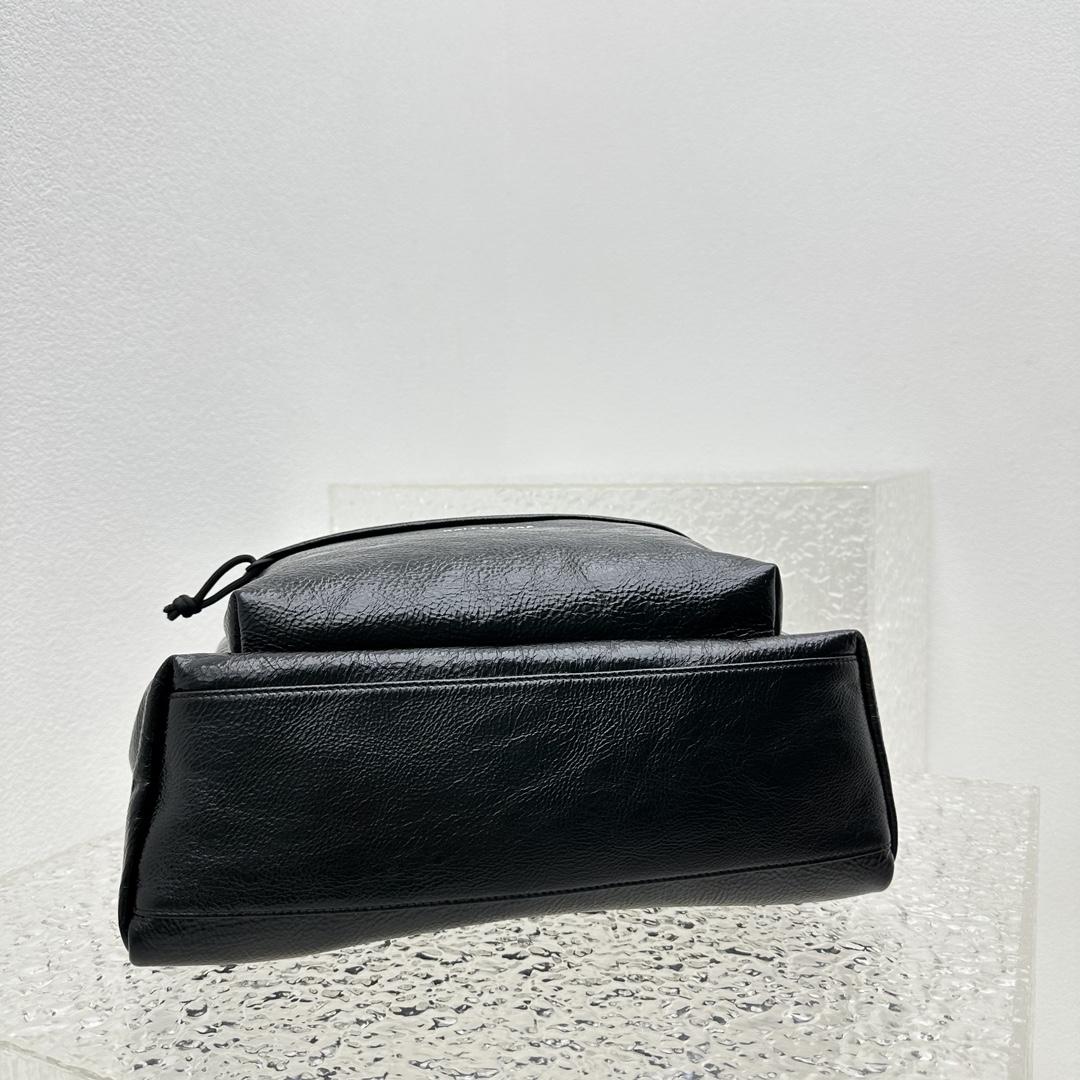 Balenciaga Explorer Backpack In Black (34.8x47x19.8cm) - DopestKickz