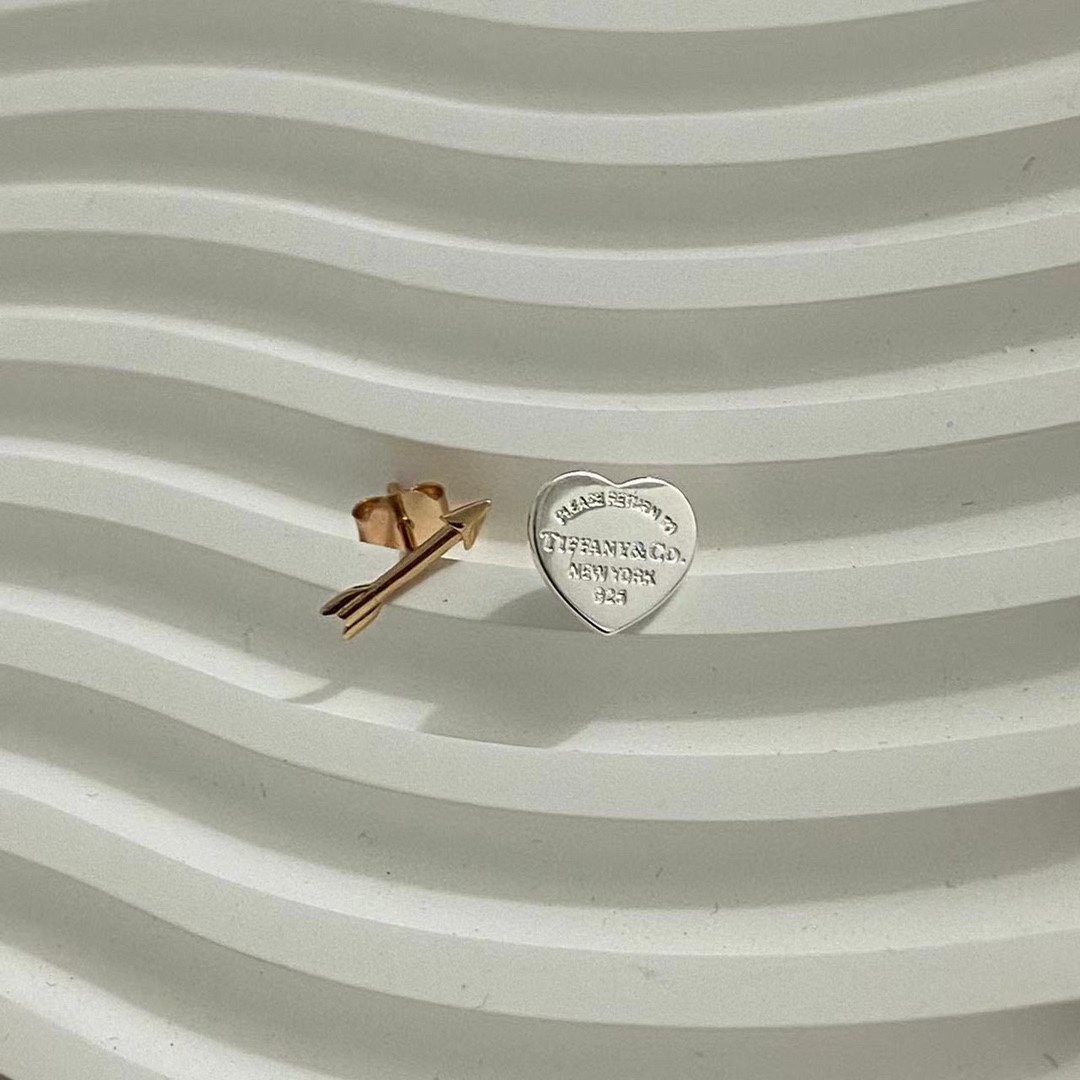 Tiffany&CO Lovestruck Heart Tag & Arrow Earrings - DopestKickz