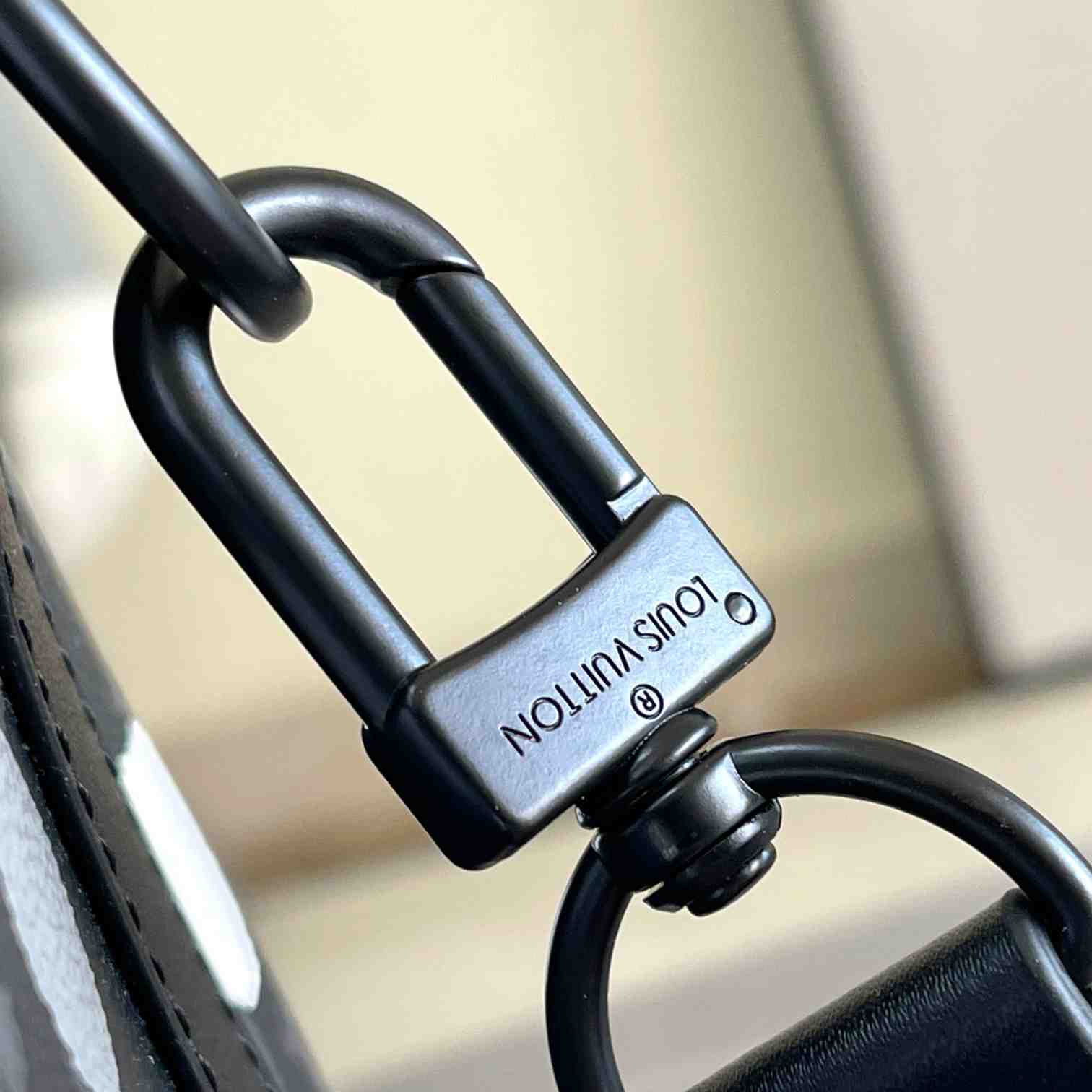 Louis Vuitton LV x YK Bandoulière Keepall 55   M46401 - DopestKickz