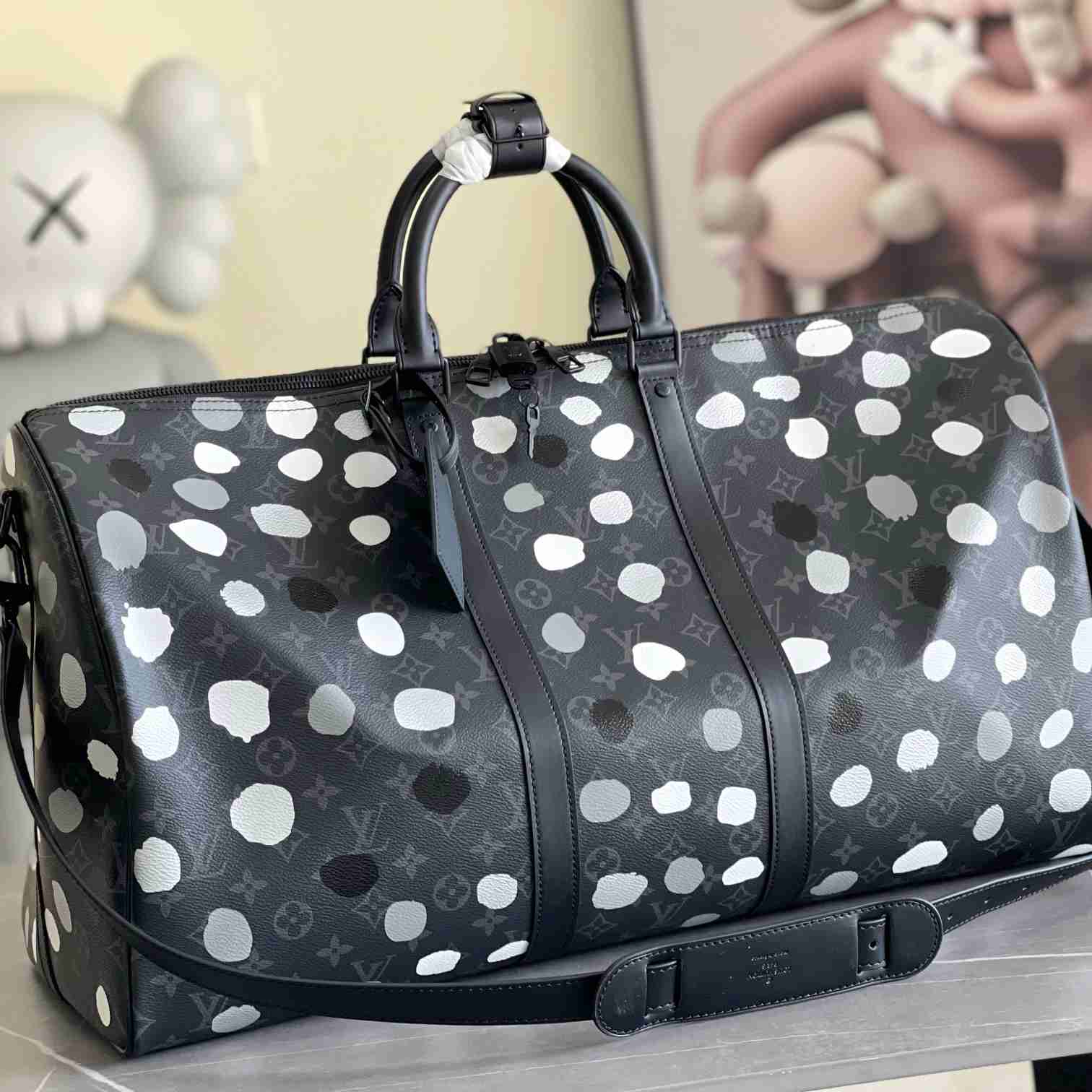 Louis Vuitton LV x YK Bandoulière Keepall 55   M46401 - DopestKickz