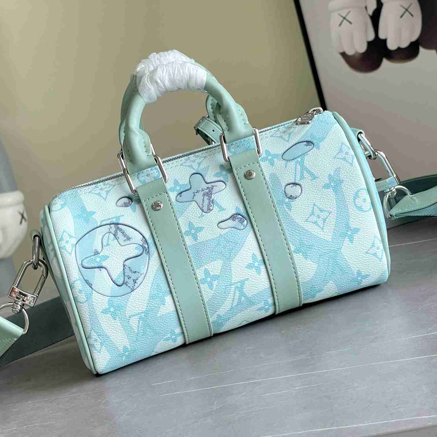 Louis Vuitton Keepall Bandoulière 25    M22527 - DopestKickz