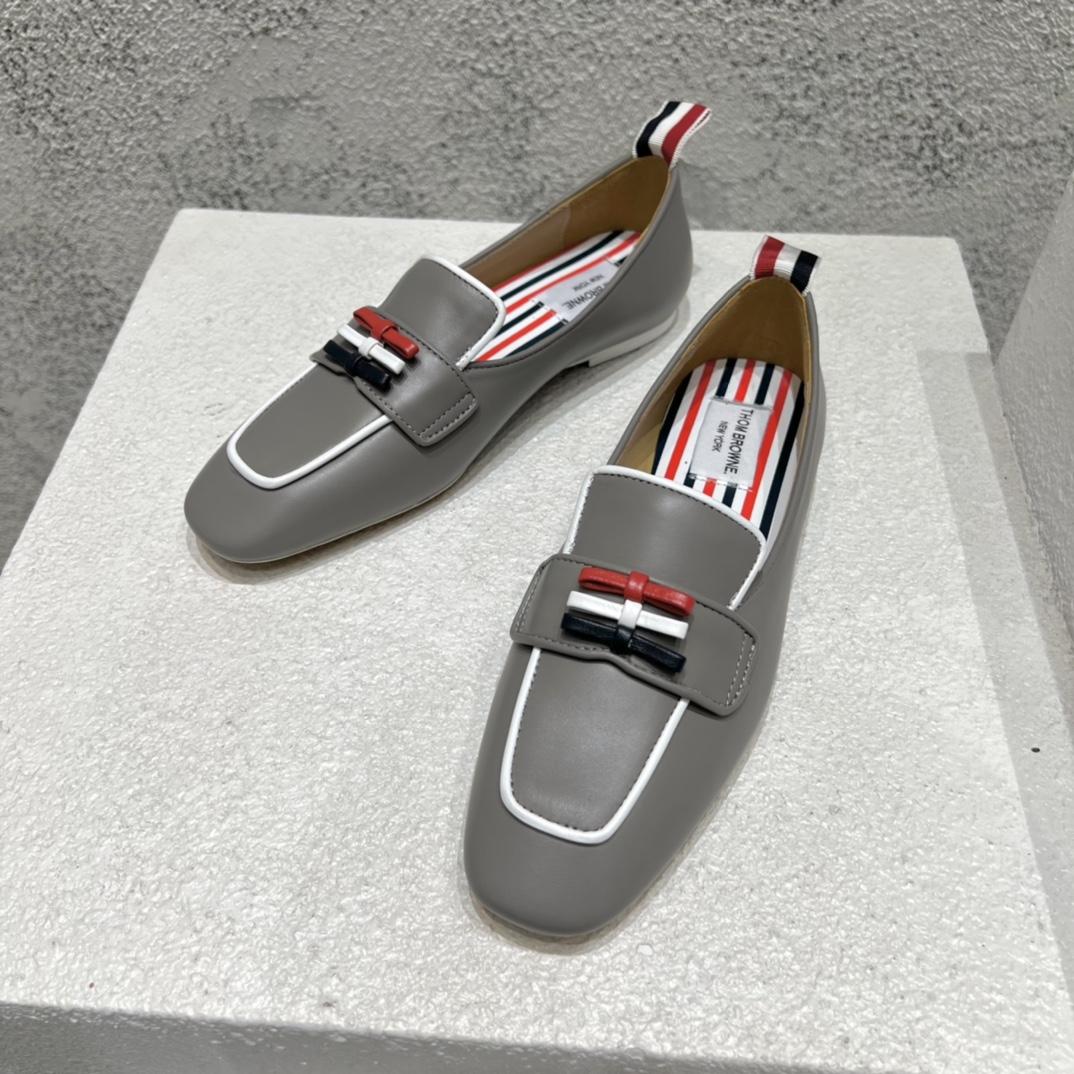 Thom Browne Bow-detail Flat Loafers - DopestKickz
