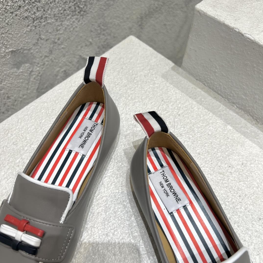 Thom Browne Bow-detail Flat Loafers - DopestKickz