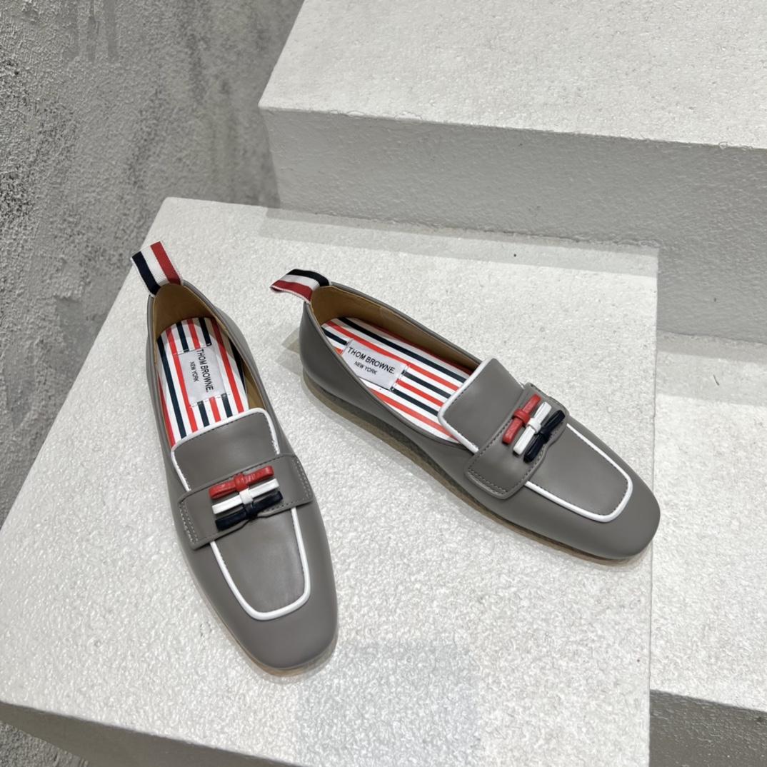 Thom Browne Bow-detail Flat Loafers - DopestKickz