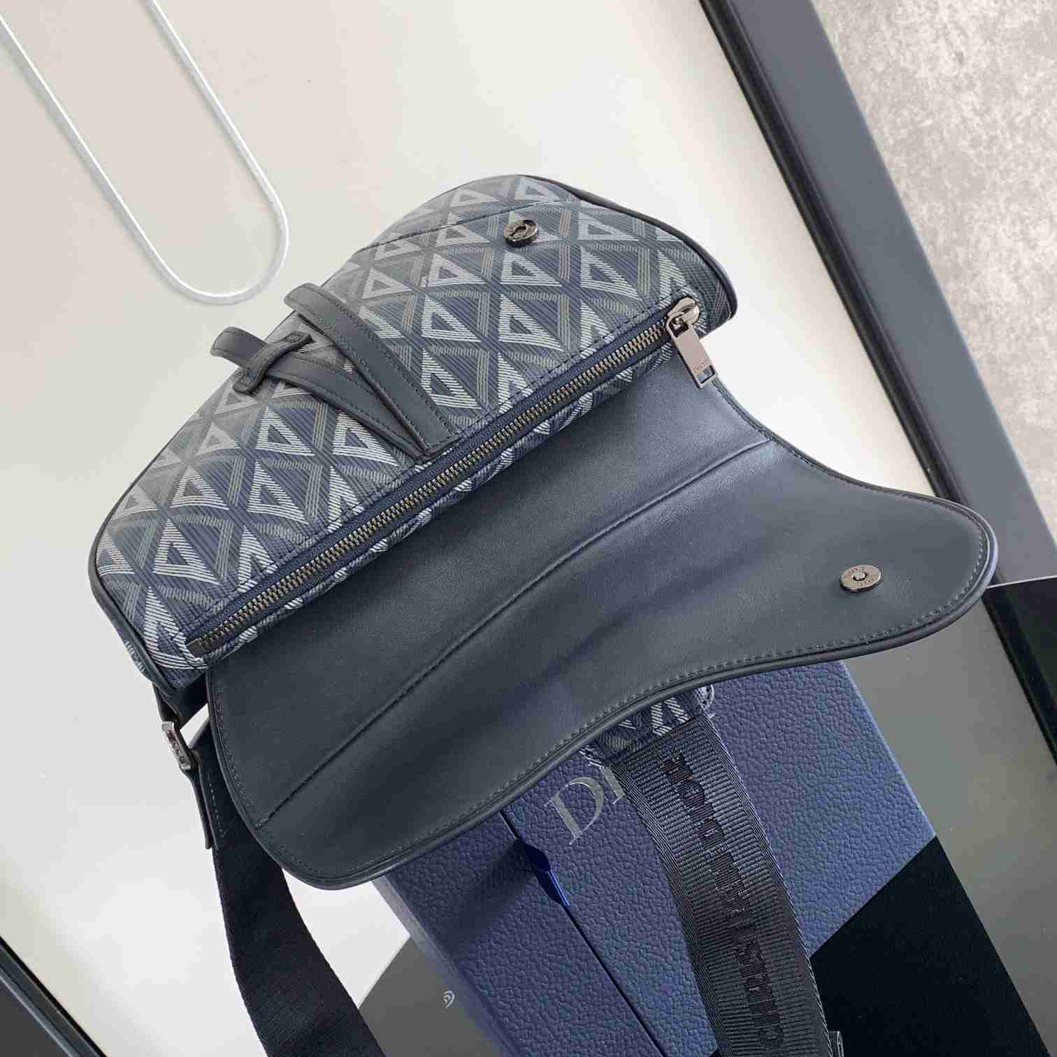 Dior Saddle Bag - DopestKickz