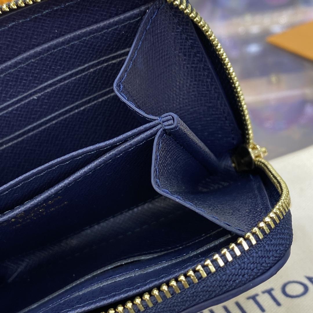 Louis Vuitton Zippy Coin Purse Padlock Python (11x8.5x2cm)   M82483  - DopestKickz