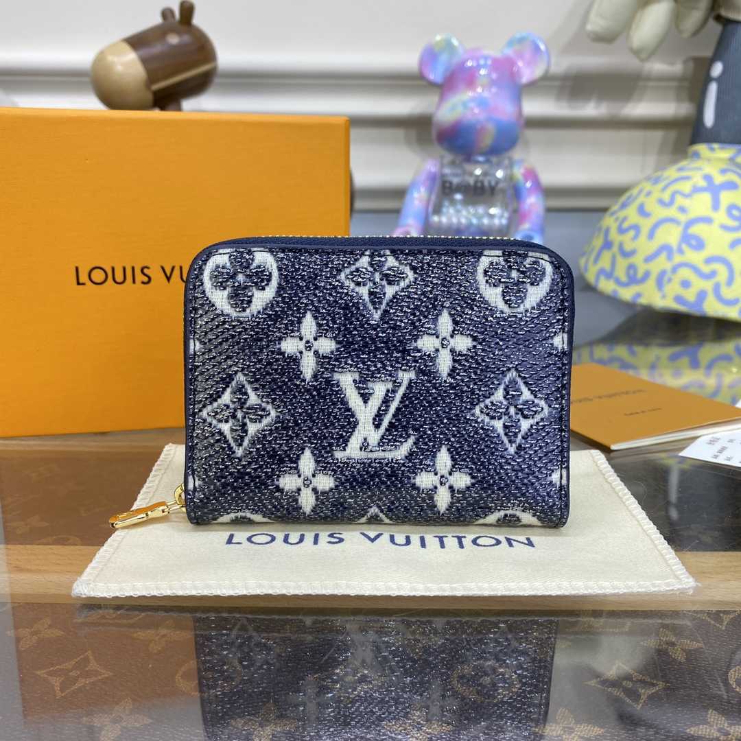 Louis Vuitton Zippy Coin Purse Padlock Python (11x8.5x2cm)   M82483  - DopestKickz