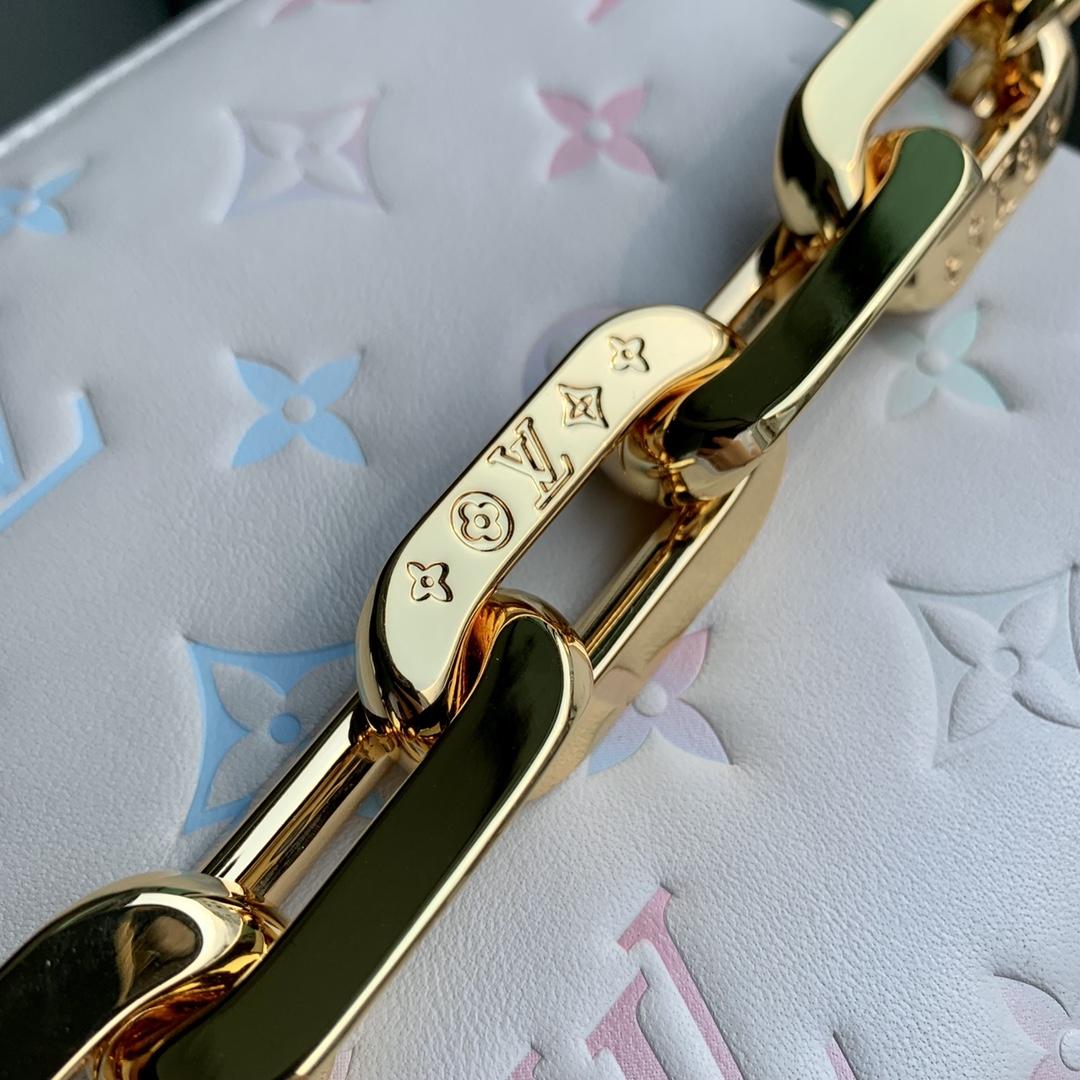 Louis Vuitton Coussin Bag (21-16-7cm)    M22993 - DopestKickz