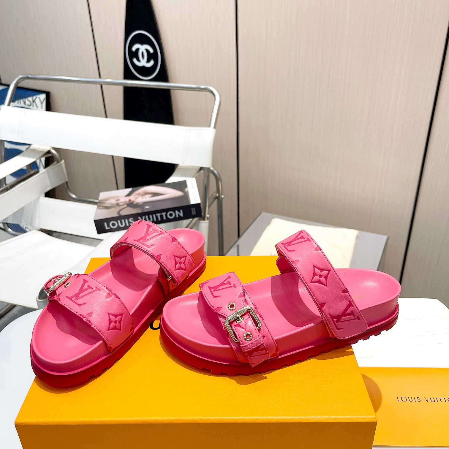 Louis Vuitton Bom Dia Flat Comfort Mule   1AB38P - DopestKickz