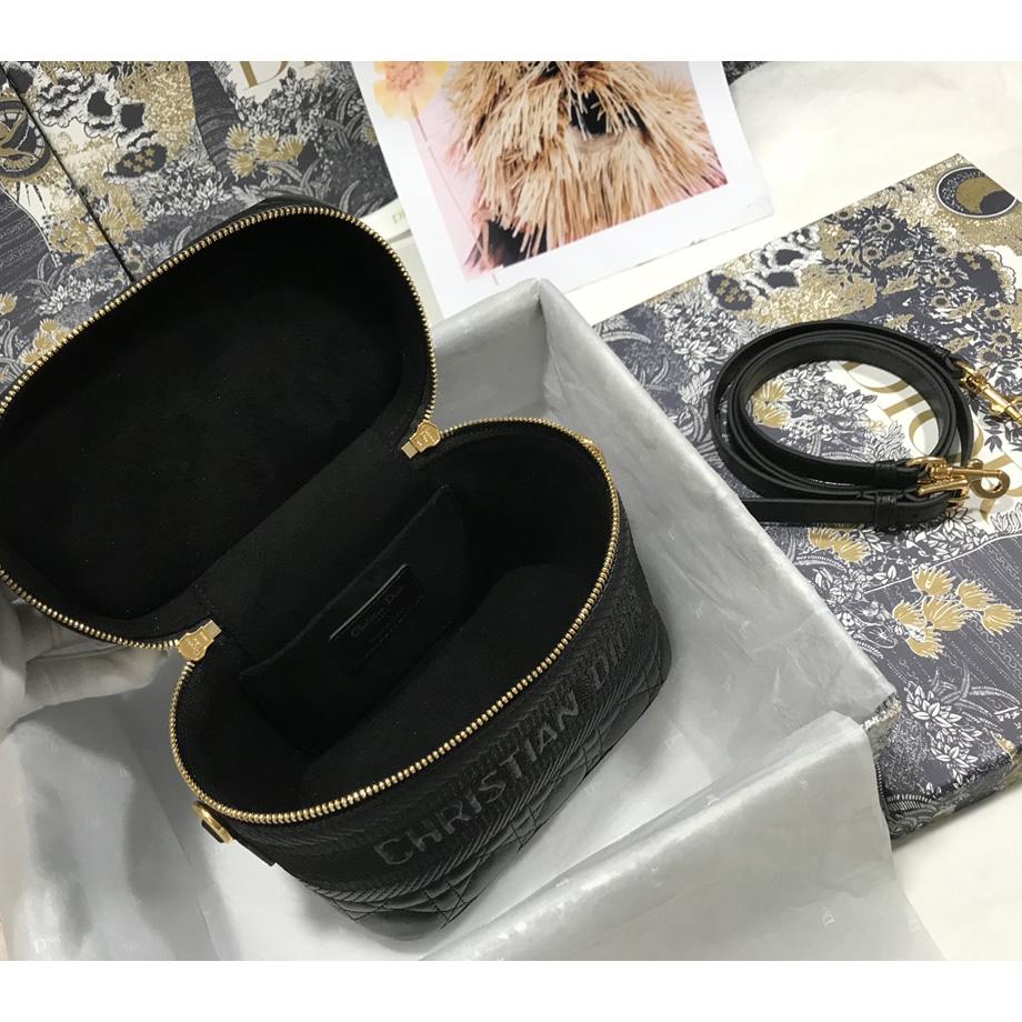 Dior Small Diortravel Vanity Case - DopestKickz