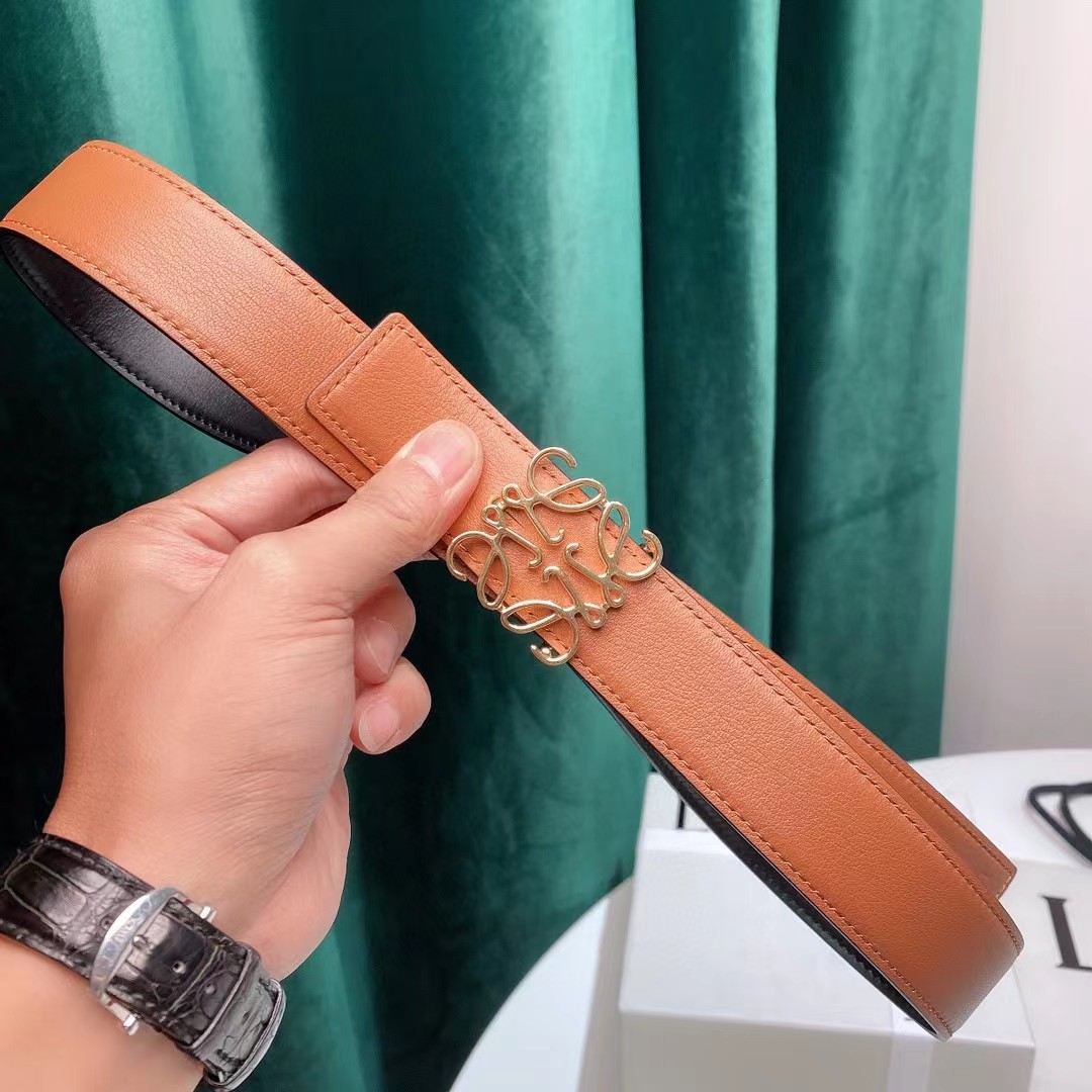 Loewe Women's Natural Anagram Reversible Leather Belt - DopestKickz