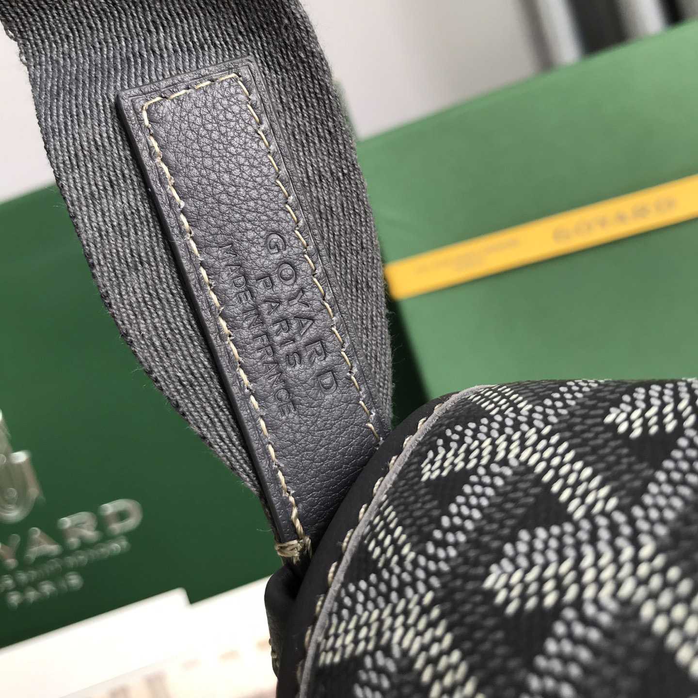 Goyard Capetien Messenger Bag (35×26×7.5cm) - DopestKickz