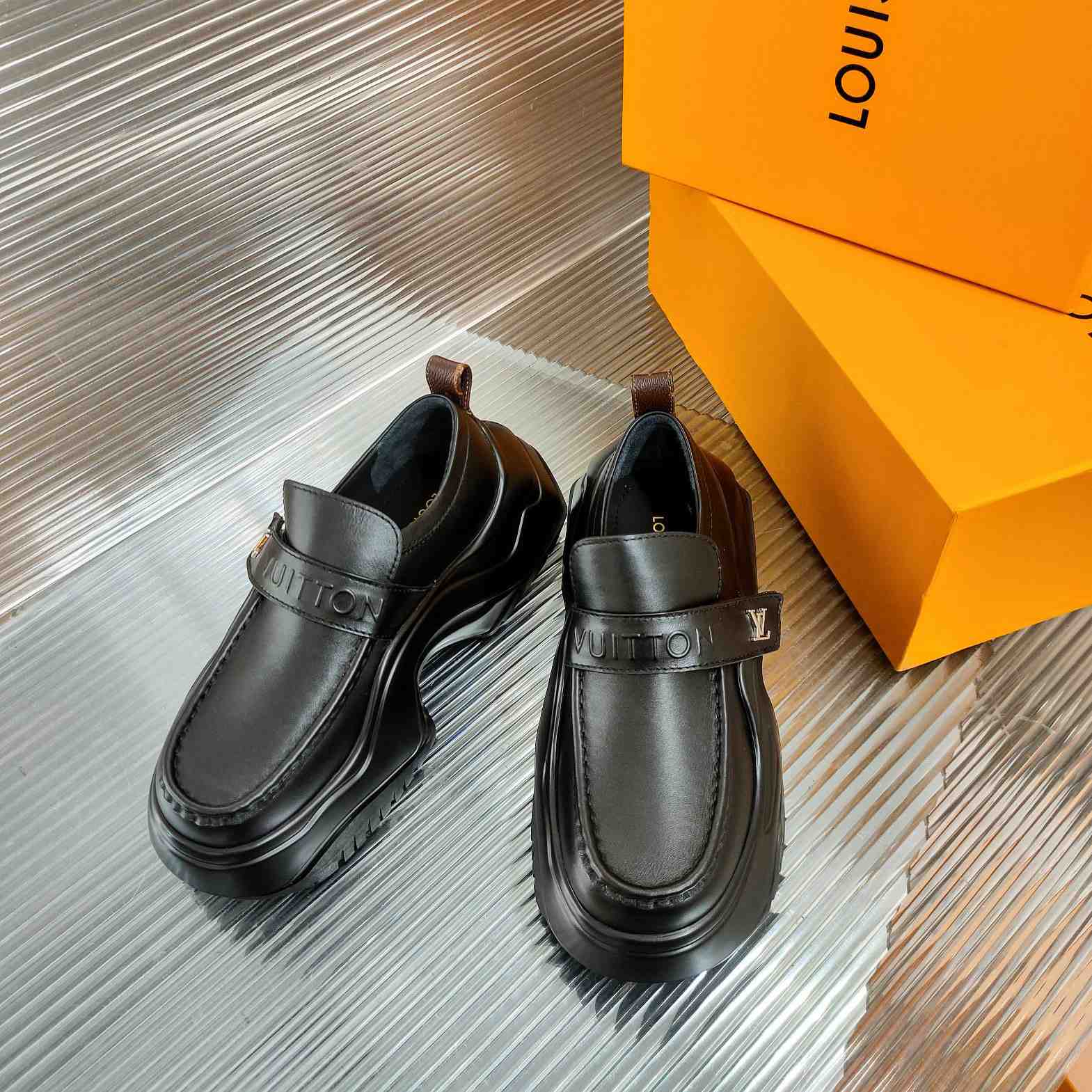 Louis Vuitton LV Archlight 2.0 Platform Loafer  1ABIJQ - DopestKickz
