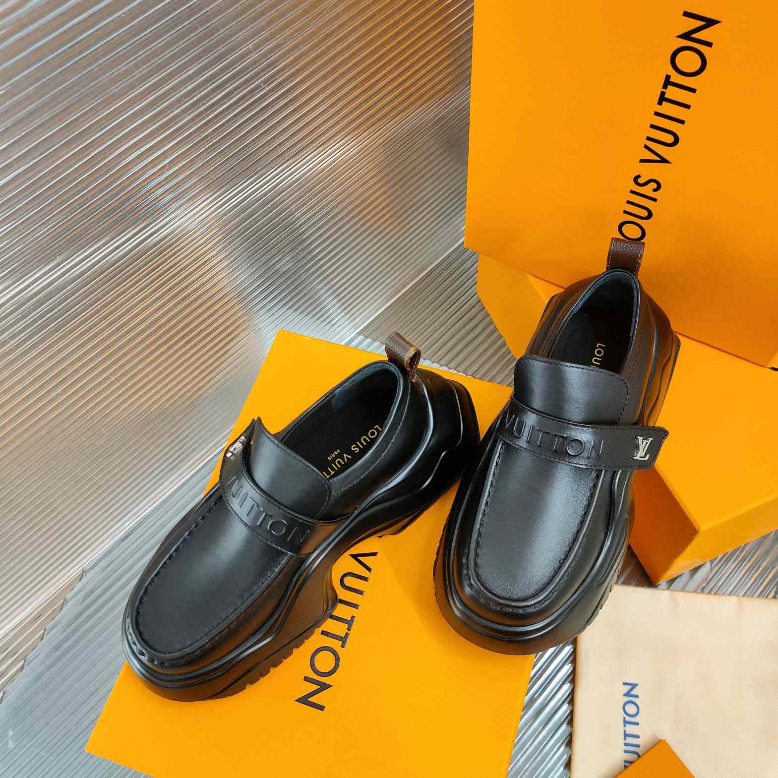 Louis Vuitton LV Archlight 2.0 Platform Loafer  1ABIJQ - DopestKickz