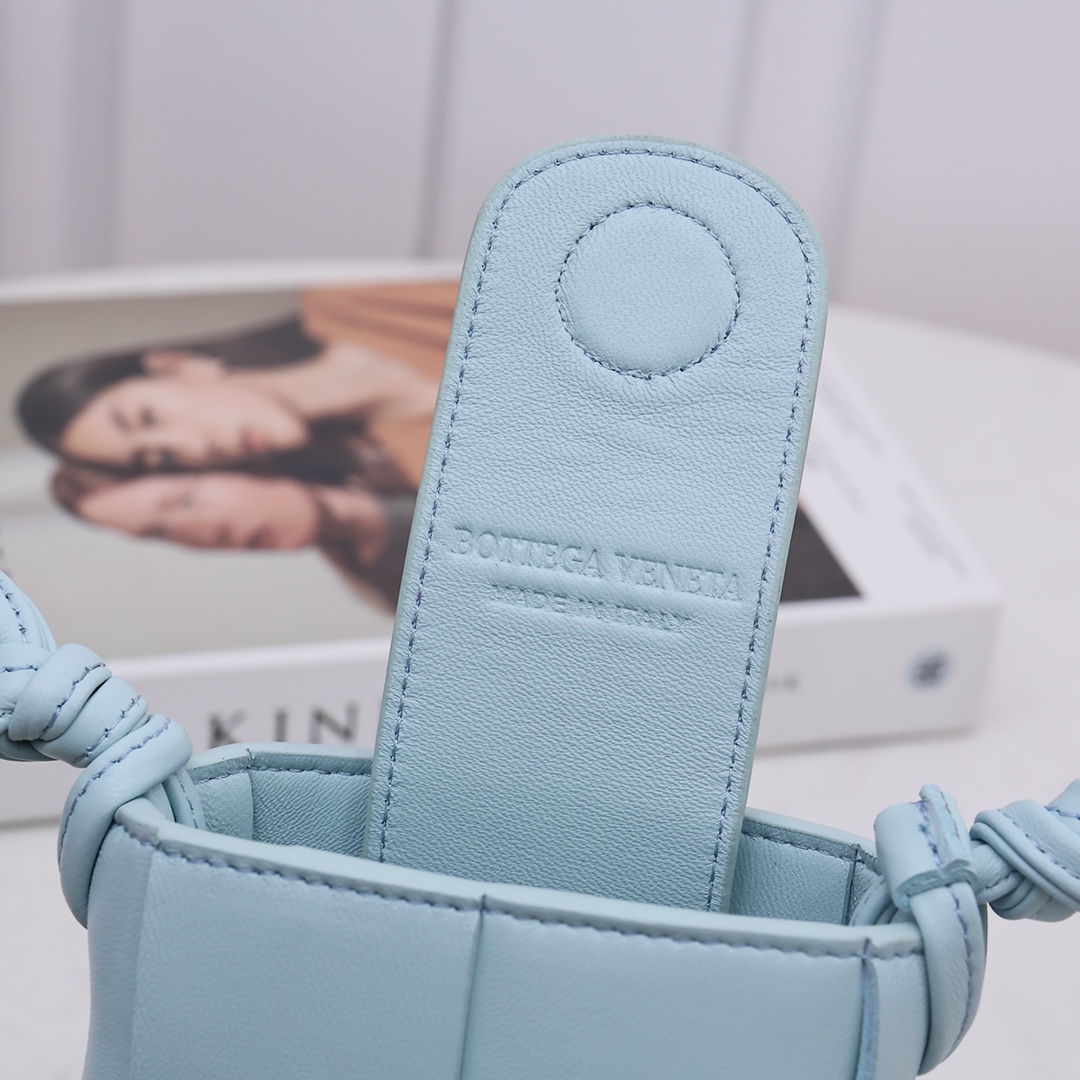 Bottega Veneta Mini Cassette Cross-Body Bag - DopestKickz