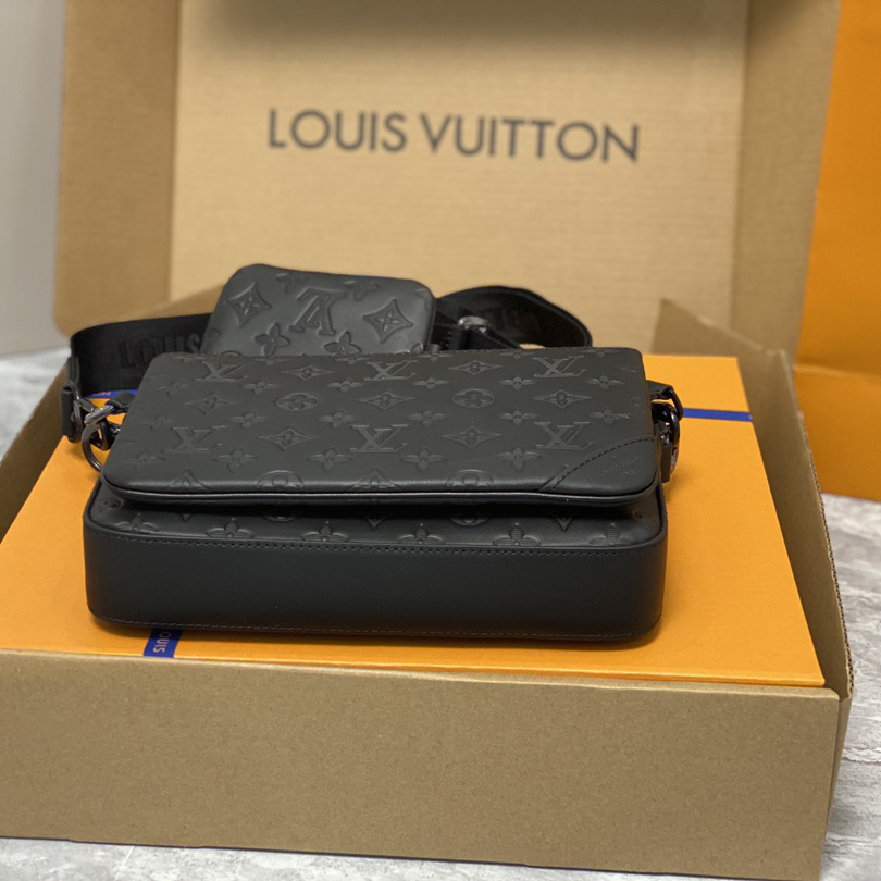 Louis Vuitton Trio Messenger   M46602 - DopestKickz