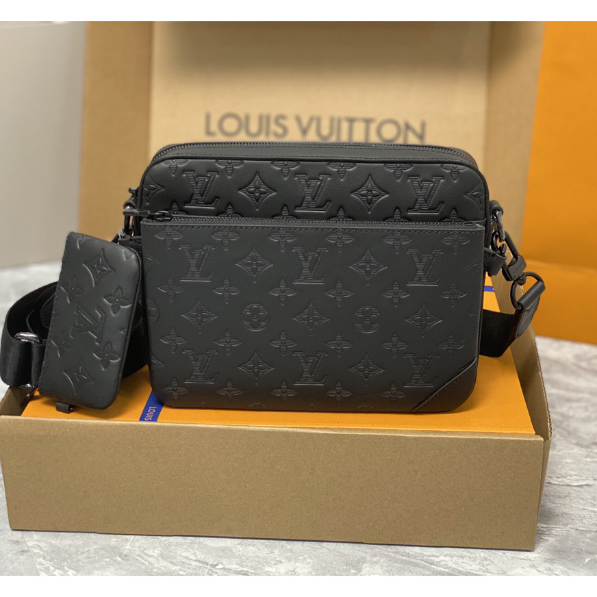 Louis Vuitton Trio Messenger   M46602 - DopestKickz