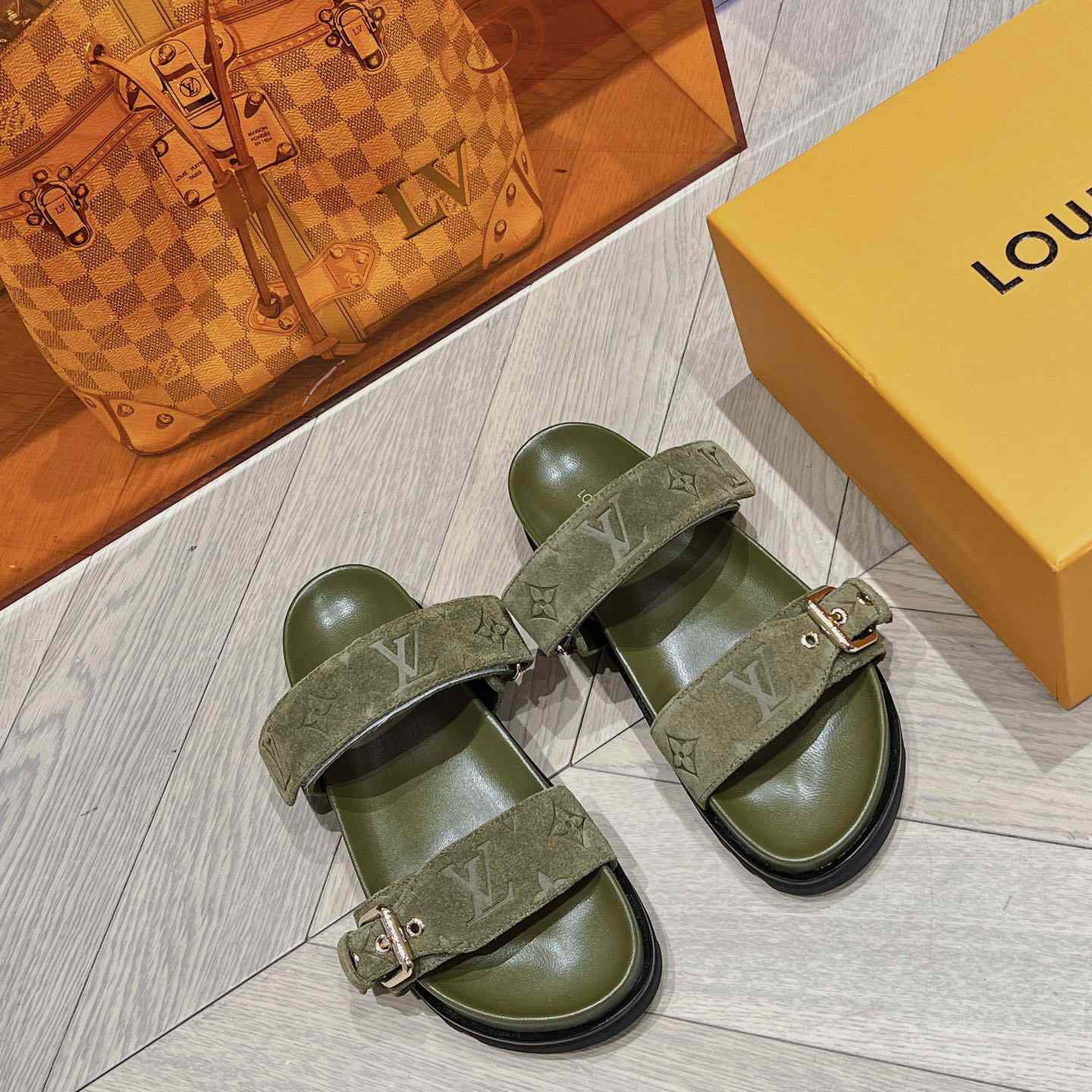 Louis Vuitton Bom Dia Flat Comfort Mule    1ABOYY - DopestKickz