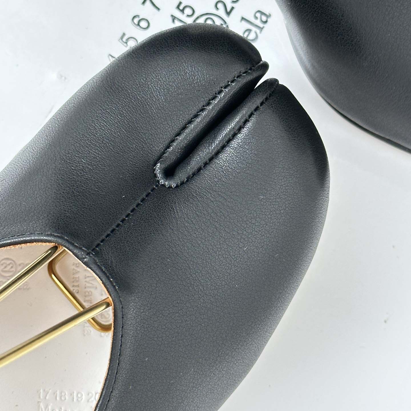 Maison Margiela Tabi Ankle-strap Pumps - DopestKickz