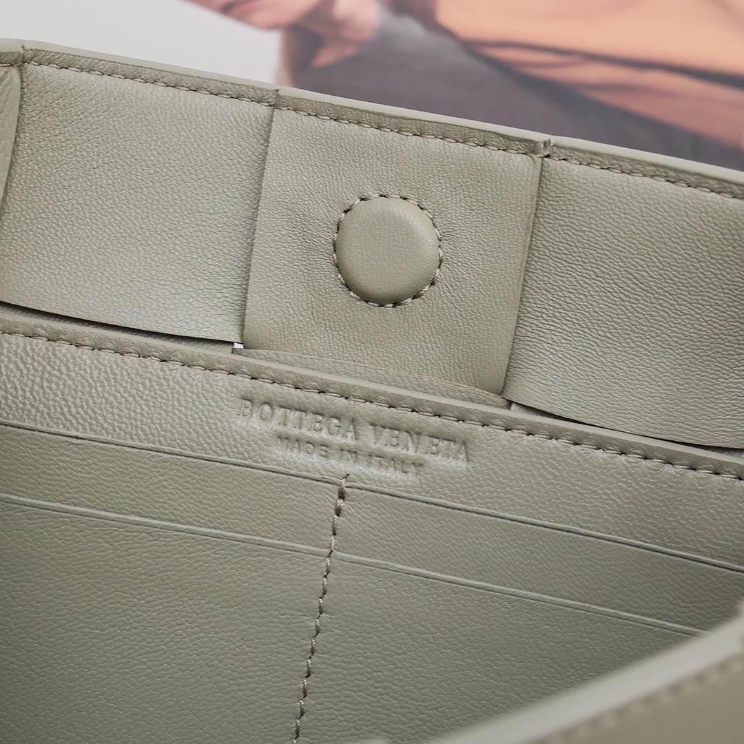 Bottega Veneta Cassette Pouch On Strap - DopestKickz