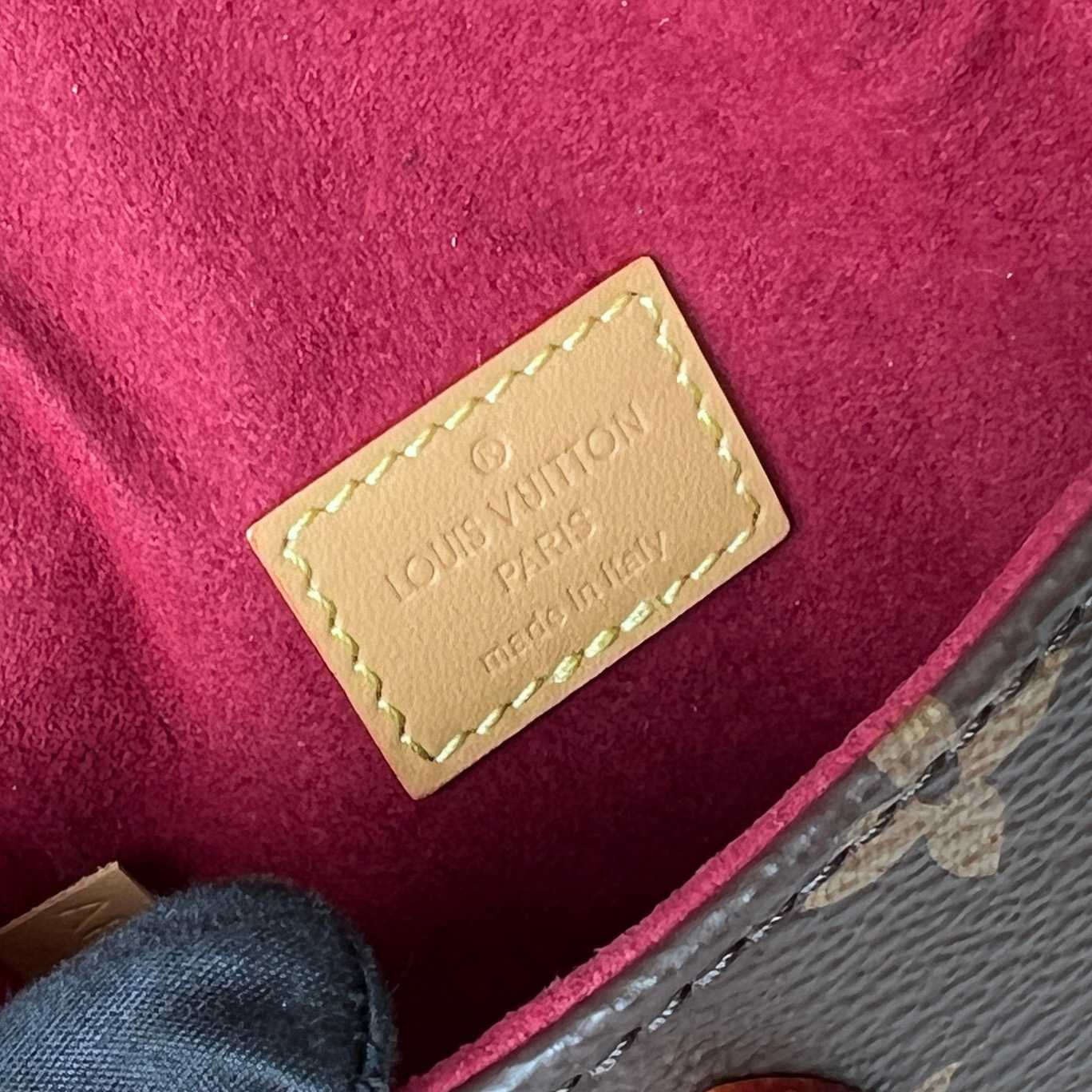 Louis Vuitton Micro Chantilly(12.5 x 13 x 4cm)   M46643 - DopestKickz