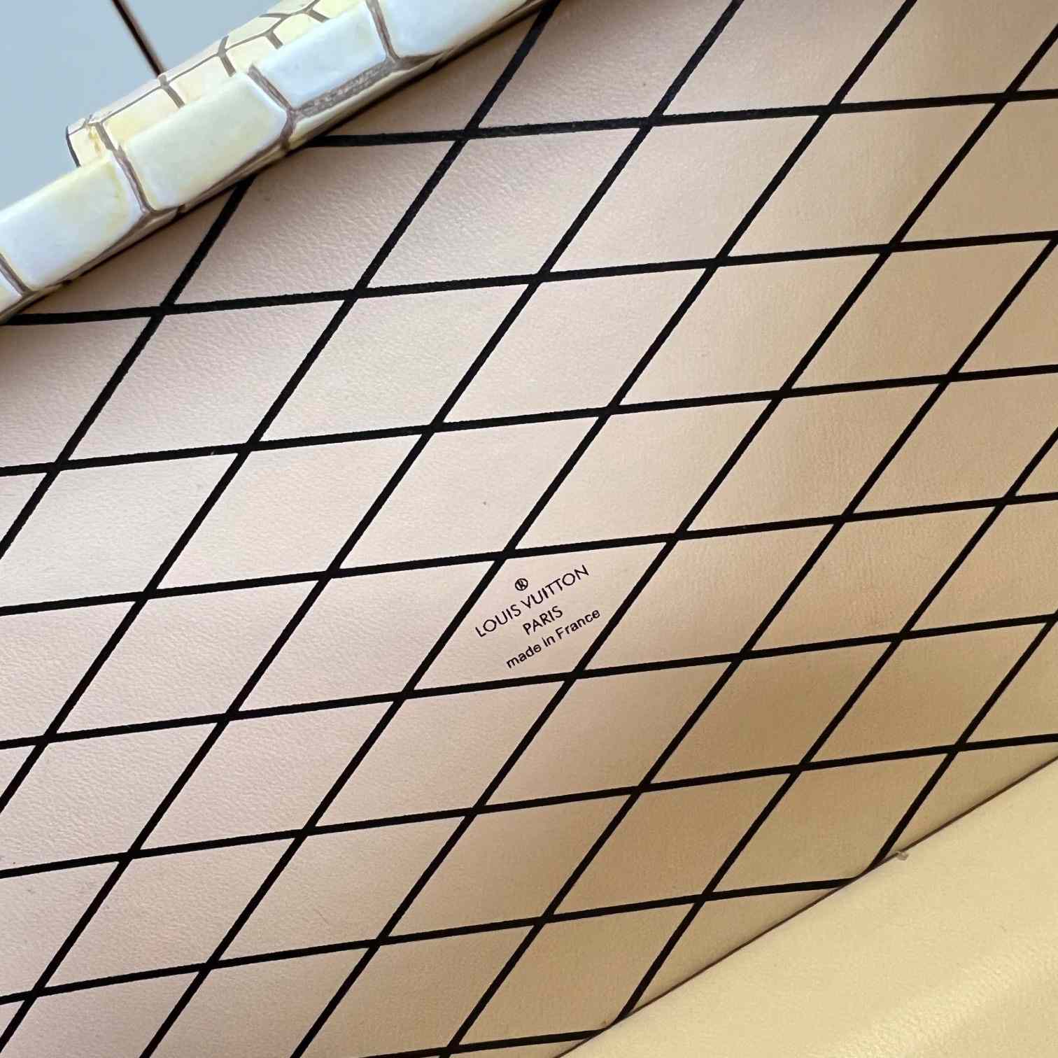 Louis Vuitton Petite Malle (20 x 12.5 x 5cm)   N82327 - DopestKickz