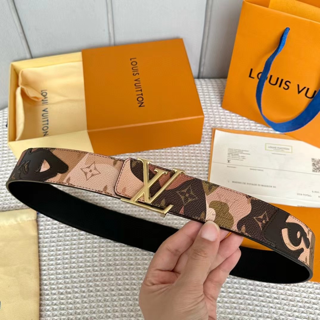 Louis Vuitton LV Initials 40mm Reversible Belt - DopestKickz