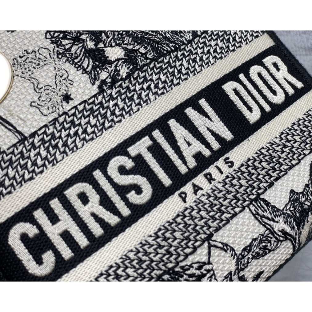 Dior Mini Lady D-lite Bag - DopestKickz