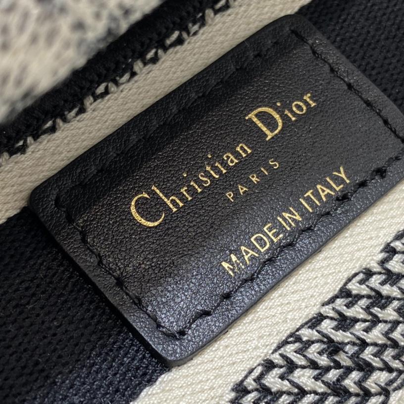 Dior Mini Lady D-lite Bag - DopestKickz