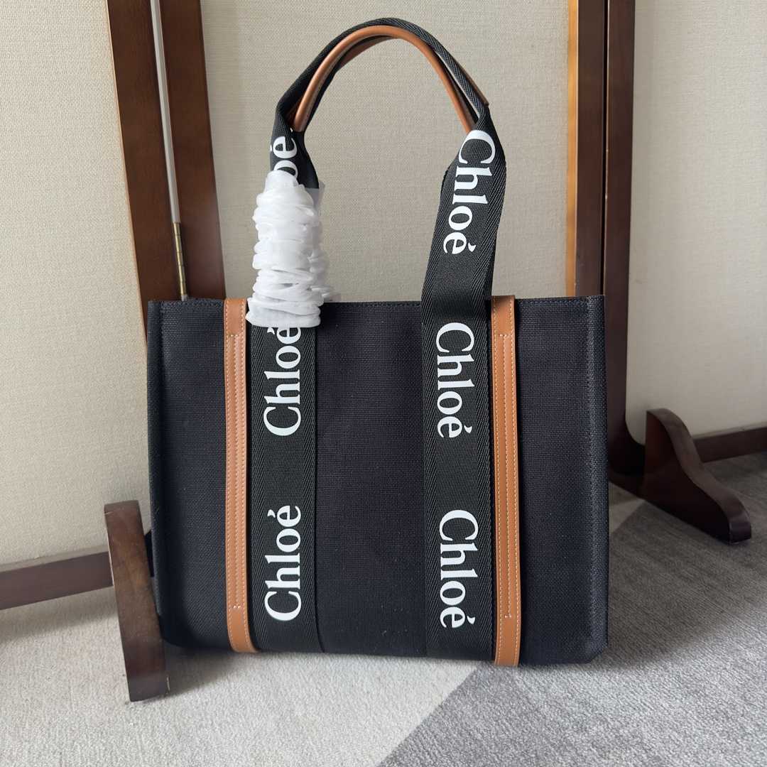 Chloe Medium Woody Tote Bag - DopestKickz