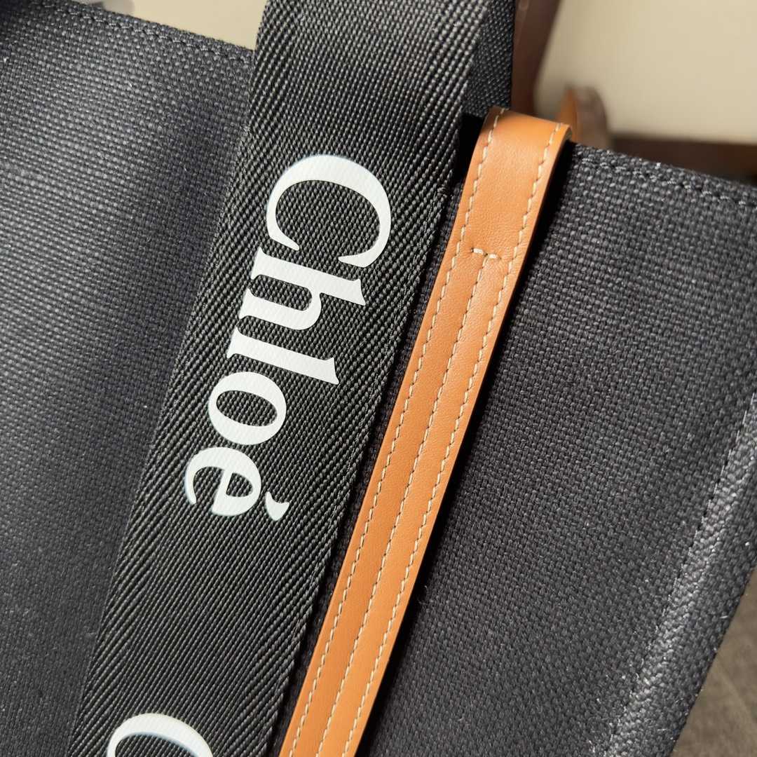 Chloe Medium Woody Tote Bag - DopestKickz