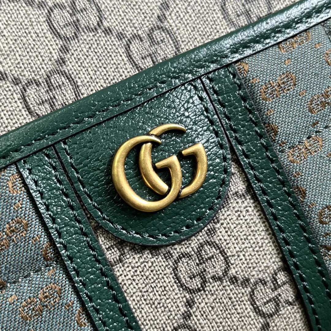 Gucci Mini GG Canvas Mini Shoulder Bag (21.5x 14x 7cm) - DopestKickz