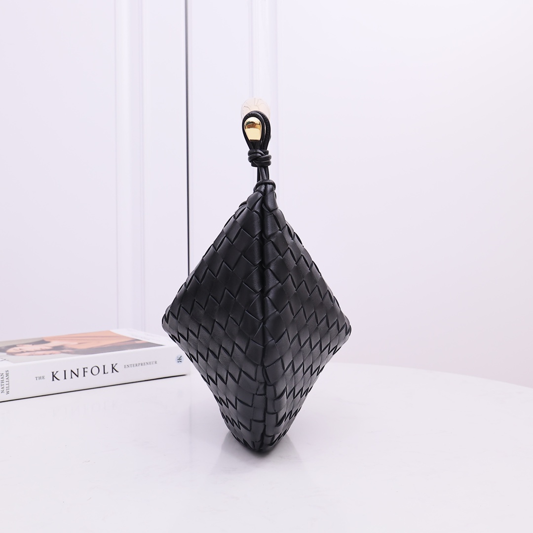 Bottega Veneta Sardine - DopestKickz