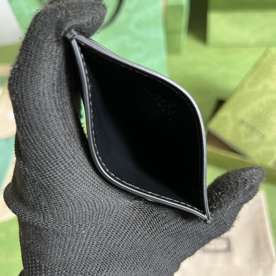 Gucci GG Matelasse Card Case - DopestKickz