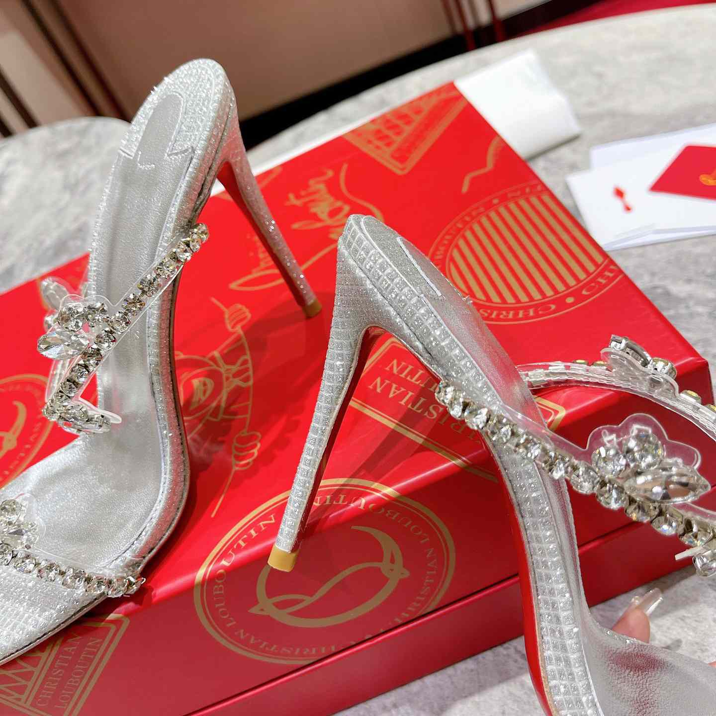 Christian Louboutin Just Queen - DopestKickz