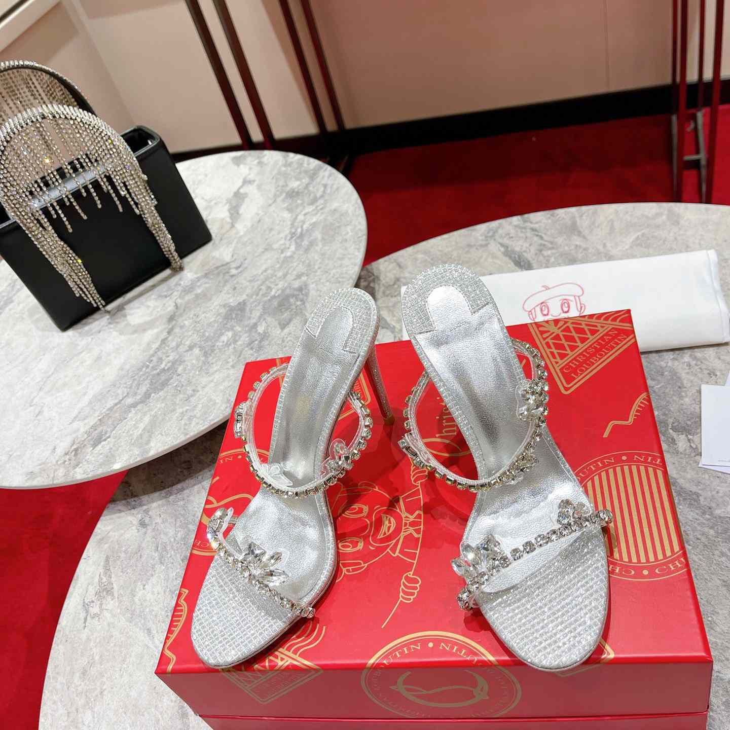 Christian Louboutin Just Queen - DopestKickz