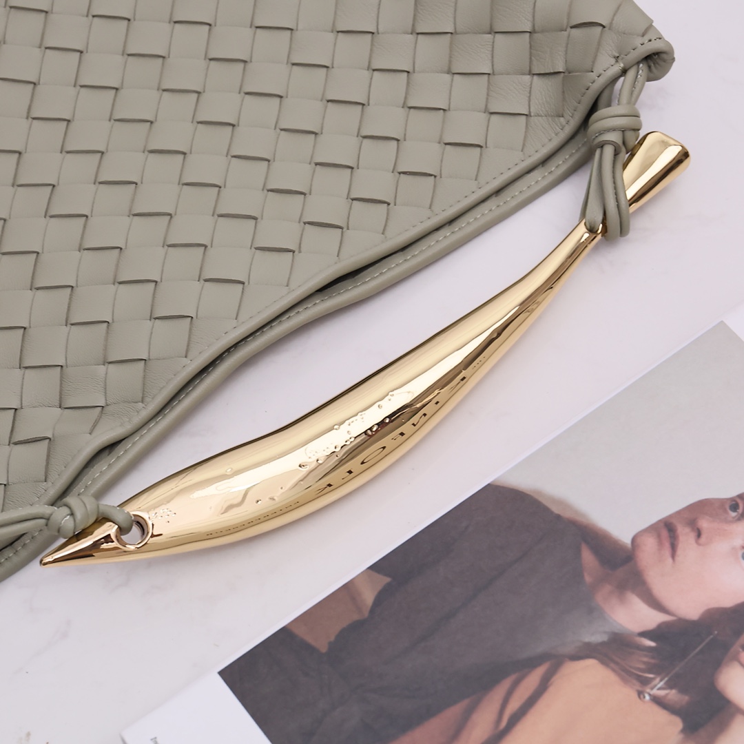 Bottega Veneta Sardine - DopestKickz