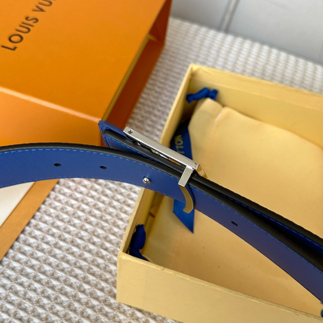 Louis Vuitton LV Tag 40MM Reversible Belt     M0720Q - DopestKickz