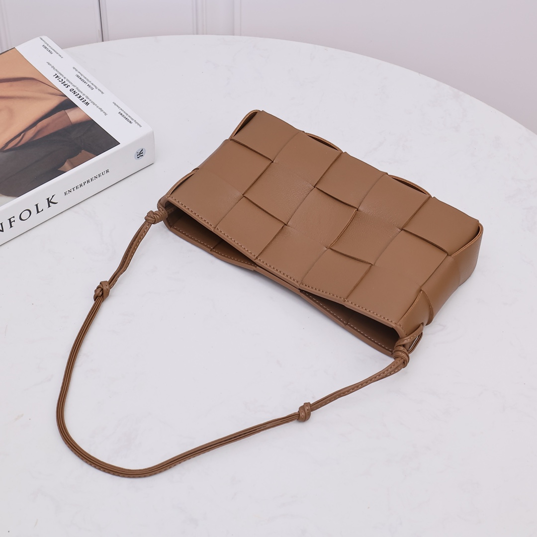 Bottega Veneta Cassette Pouch On Strap - DopestKickz