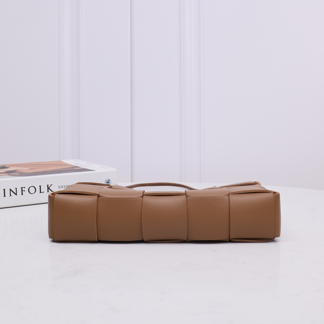 Bottega Veneta Cassette Pouch On Strap - DopestKickz