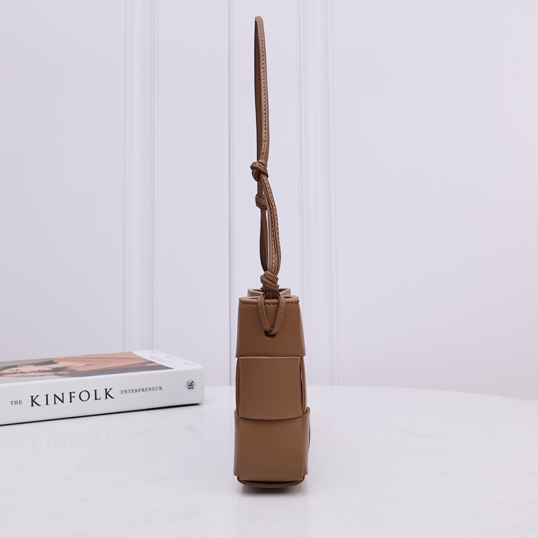 Bottega Veneta Cassette Pouch On Strap - DopestKickz