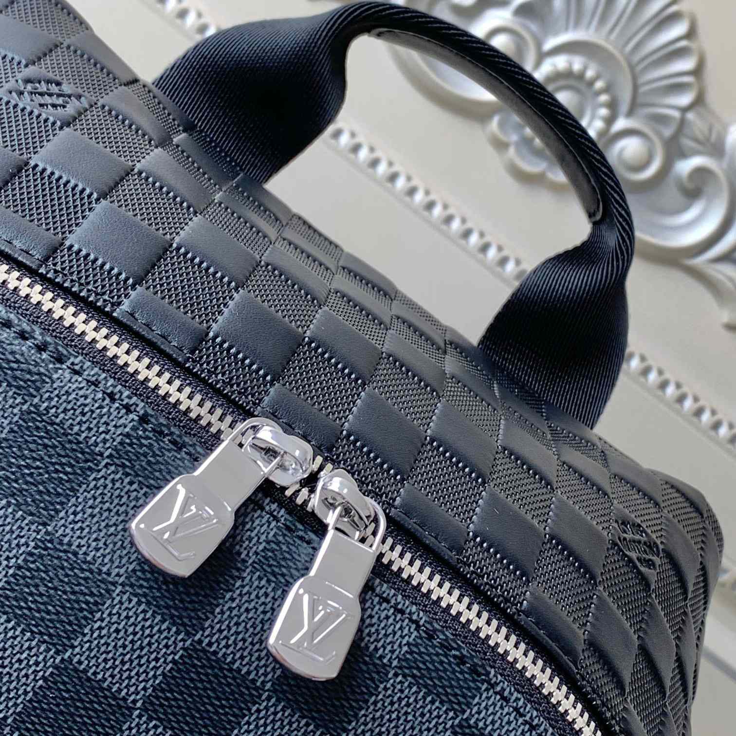 Louis Vuitton Discovery Backpack PM    N40436 - DopestKickz
