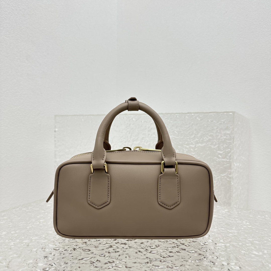 Miu Miu Arcadie Leather Bag - DopestKickz