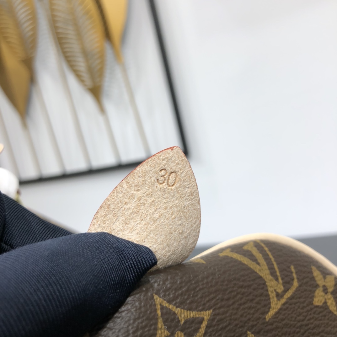 Louis Vuitton Speedy 30   M41108 - DopestKickz