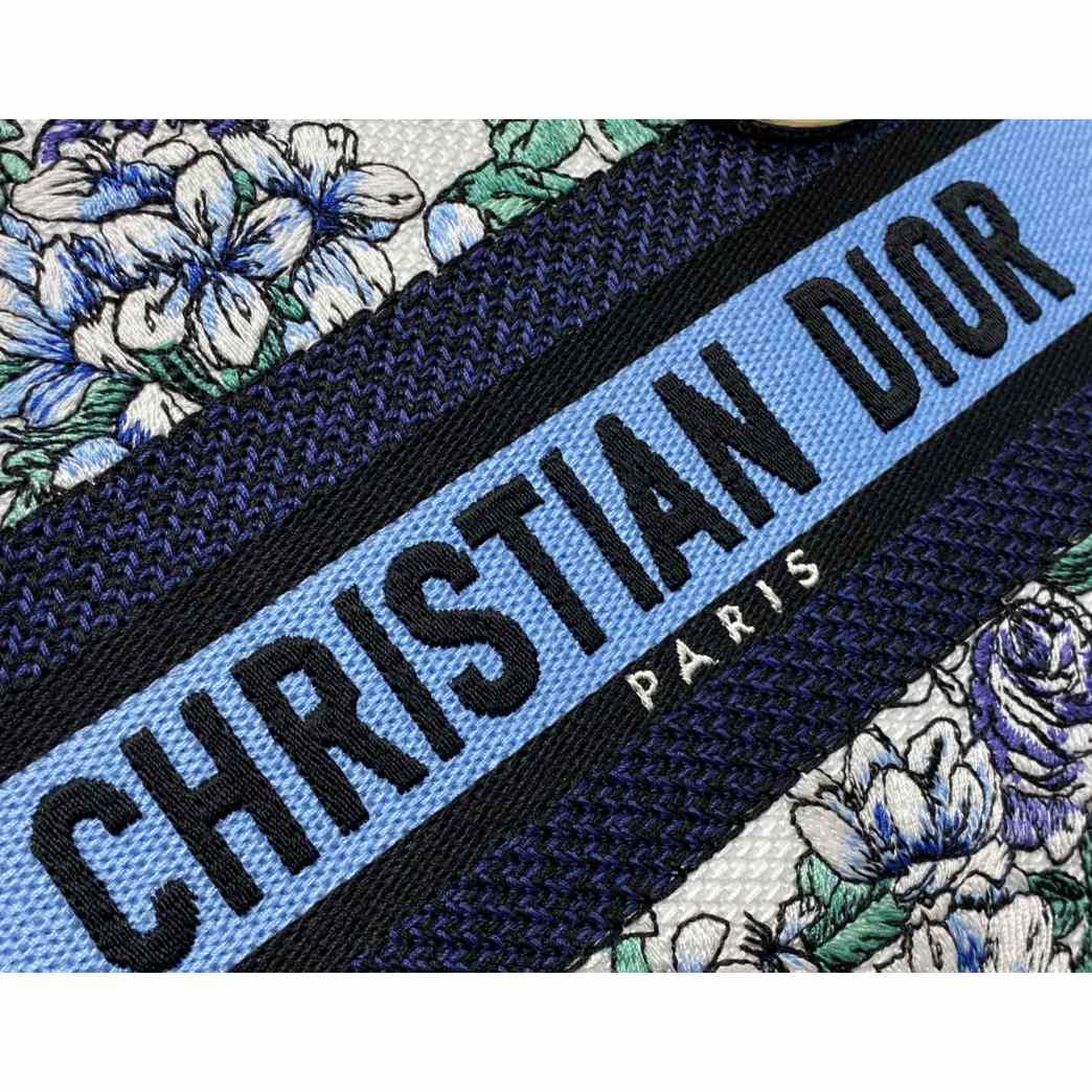 Dior Medium Lady D-lite Bag - DopestKickz