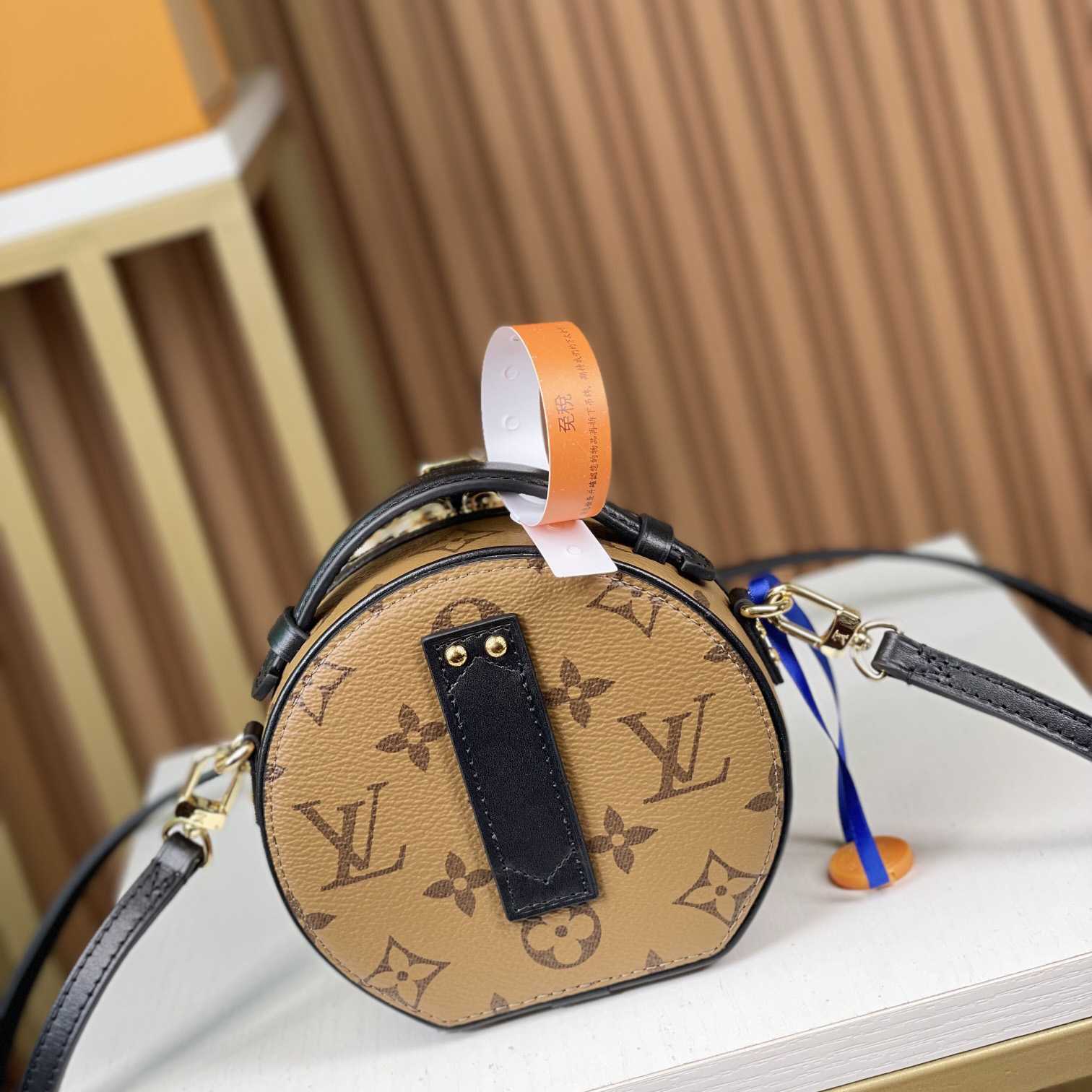 Louis Vuitton Mini Boite Chapeau      M68276 - DopestKickz