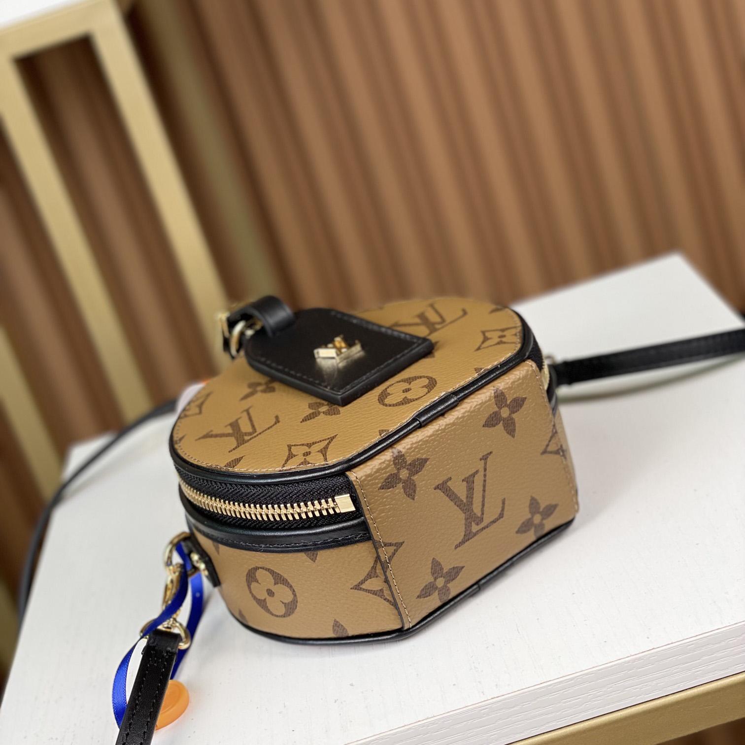 Louis Vuitton Mini Boite Chapeau      M68276 - DopestKickz