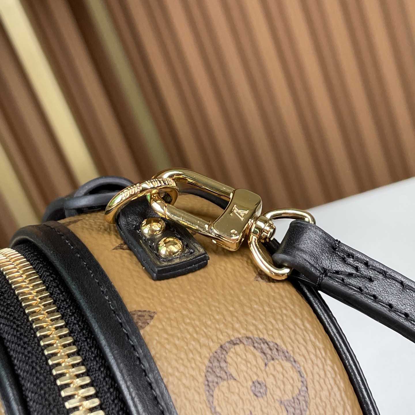 Louis Vuitton Mini Boite Chapeau      M68276 - DopestKickz