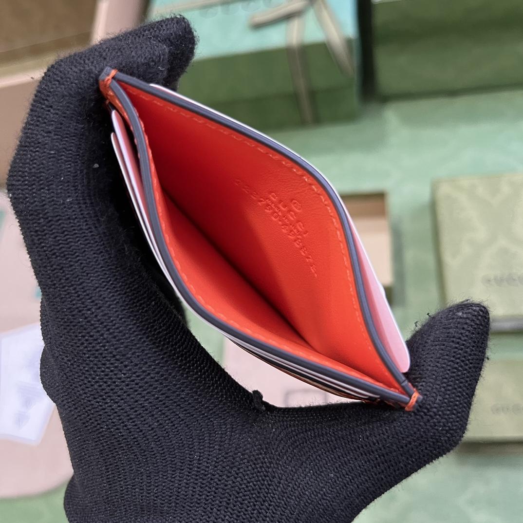 Gucci GG Matelasse Card Case - DopestKickz